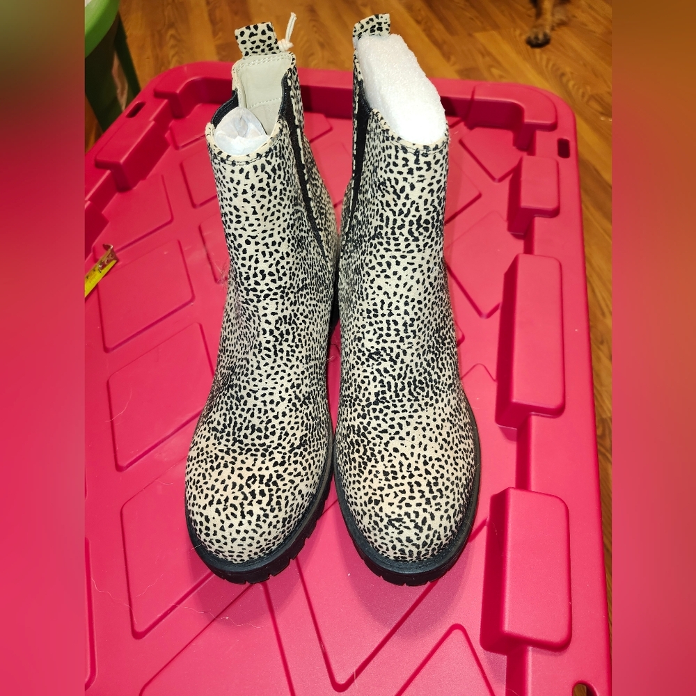 New, MIA cheetah Print Chunky Heel Boots